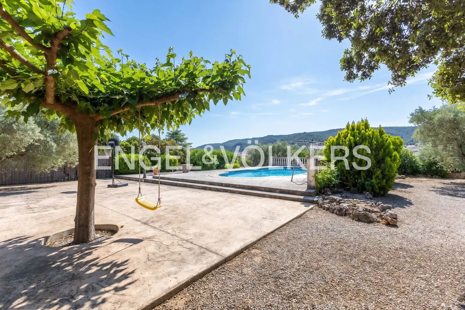 Piscina de Casa o chalet en venta en Enguera con Aire acondicionado, Calefacción y Jardín privado