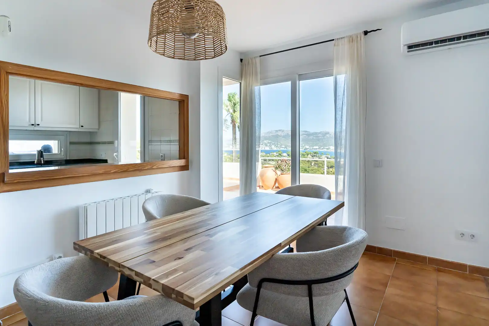 Comedor de Piso de alquiler en Calvià con Aire acondicionado, Calefacción y Terraza