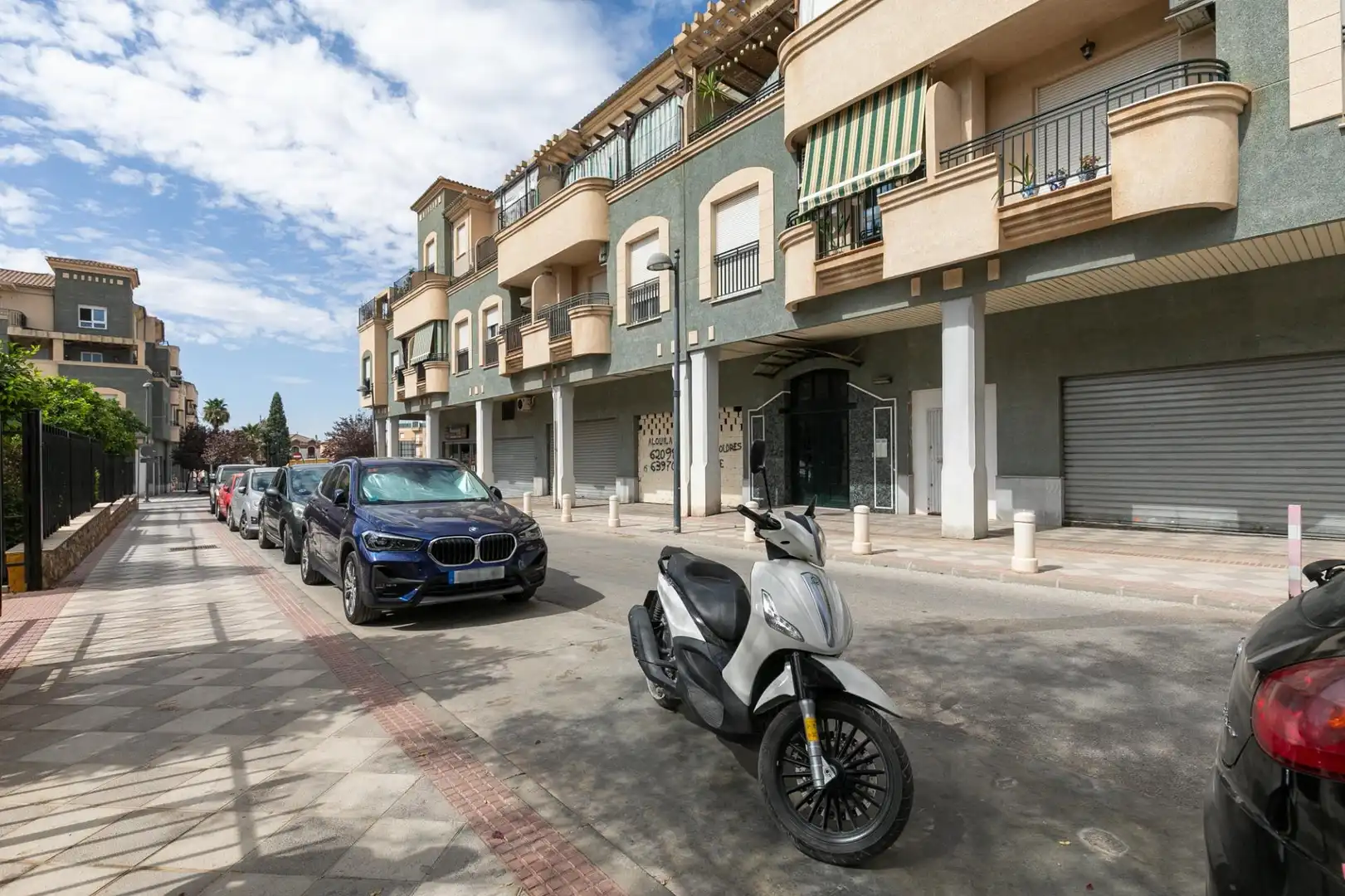 Locale commerciale in vendita a Calle de Comares 34