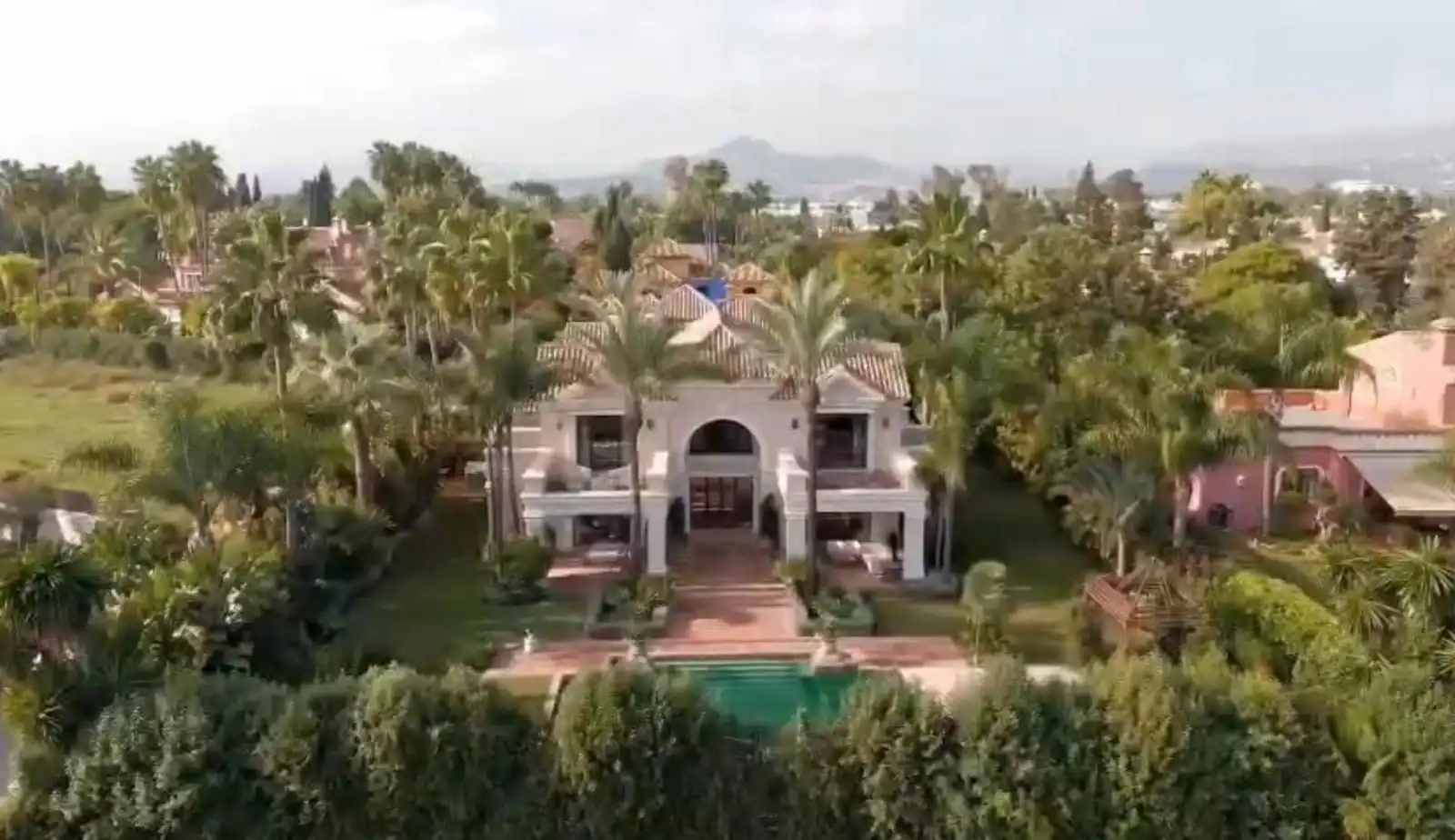 Villa mit Garten zum Verkauf in Calle 4 A 12