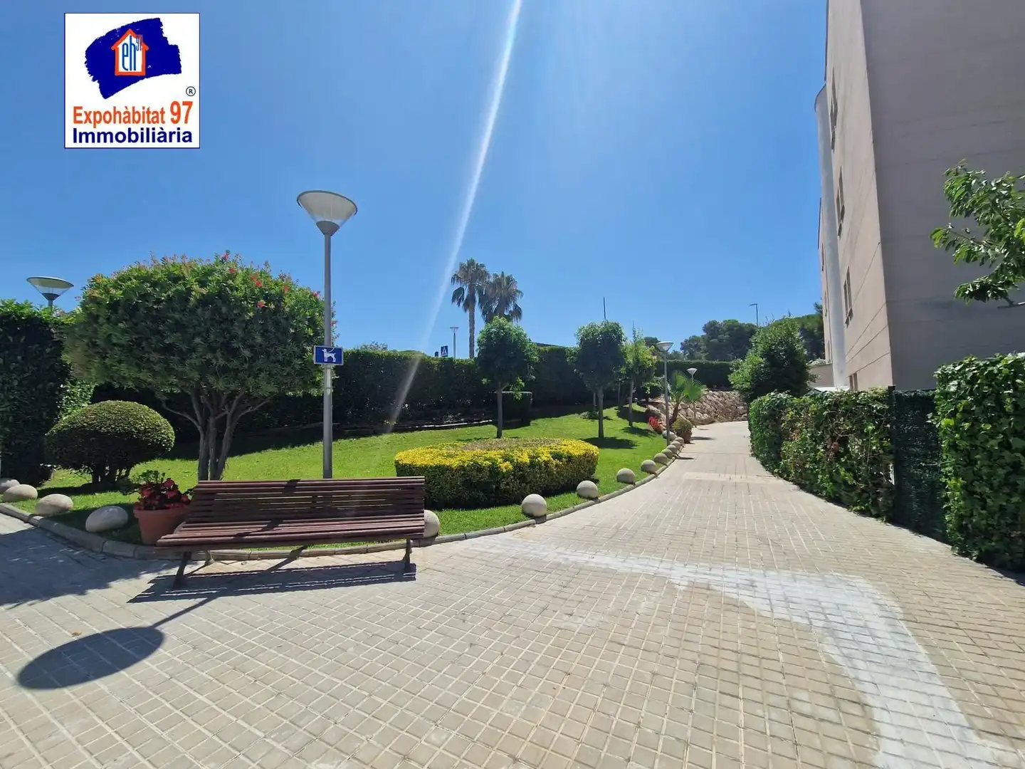 Vista exterior de Apartament en venda en Salou amb Aire condicionat, Calefacció i Jardí privat