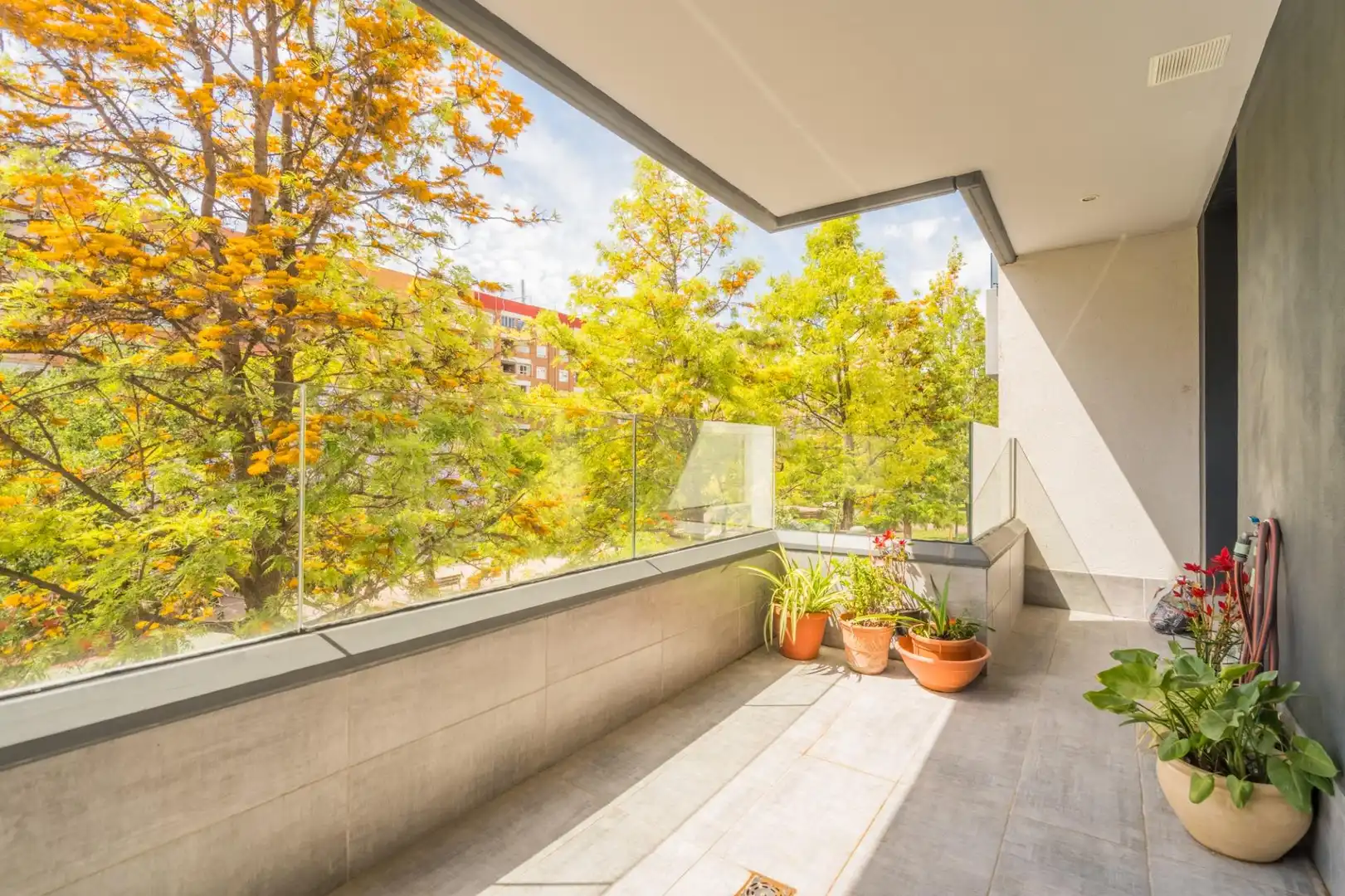 Terraza de Piso en venta en Valencia con Aire acondicionado, Calefacción y Jardín privado