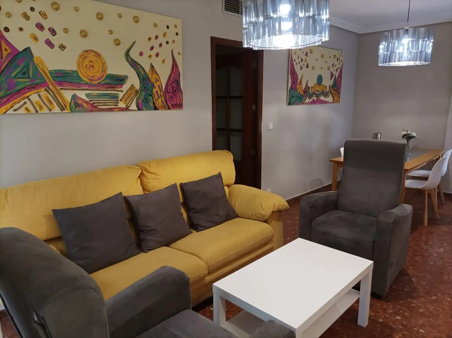 Sala de estar de Piso de alquiler en Córdoba con Aire acondicionado y Balcón