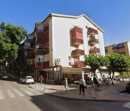 Piso en venta en Avenida Mijas