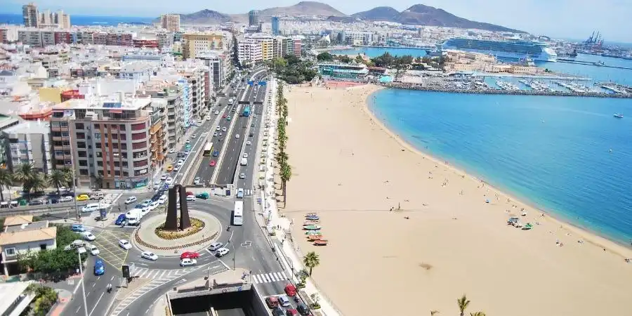 Außenansicht von Wohnung zur Miete in Las Palmas de Gran Canaria mit Möbliert
