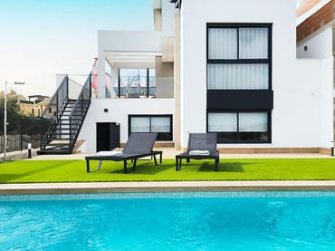 Villa mit Pool zum Verkauf in Algorfa