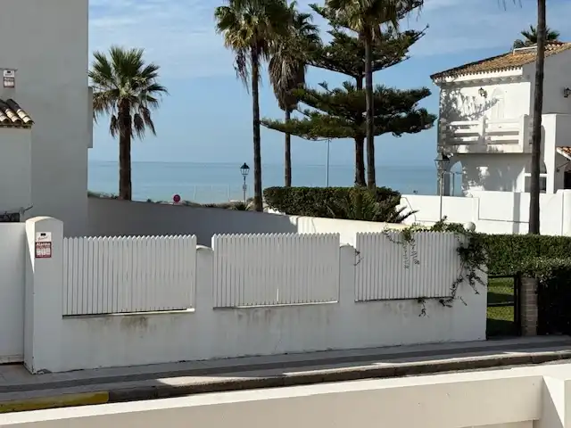 Exterior view of Detached homes for sale in Chiclana de la Frontera  with Air Conditioner, Heating and Terrace