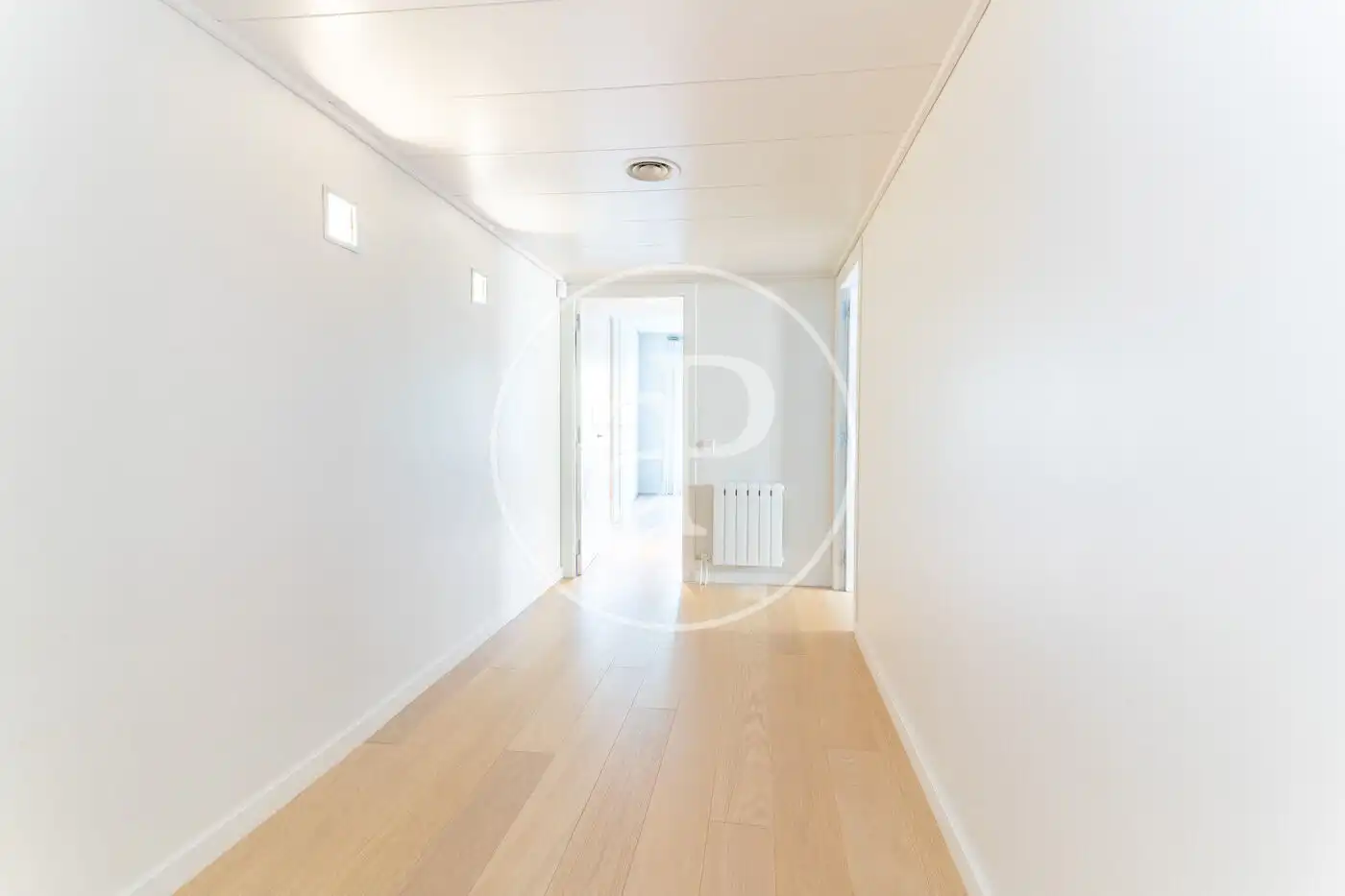 Flat for rent in Barcelona  with Air Conditioner, Heating and Terrace