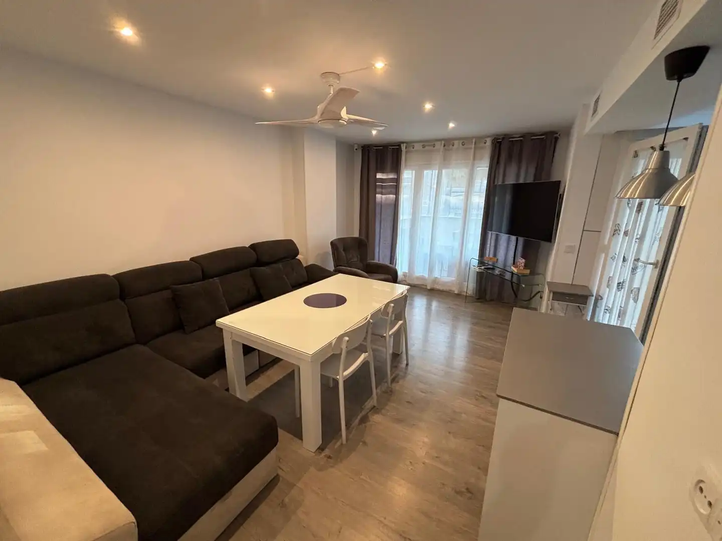 Living room of Flat for rent in Almuñécar  with Air Conditioner, Heating and Terrace
