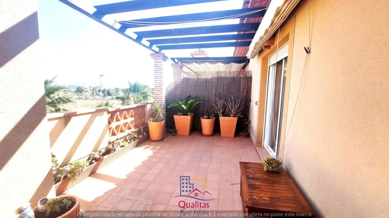 Terrasse von Dachboden zur Miete in Oliva mit Klimaanlage, Heizung und Privatgarten