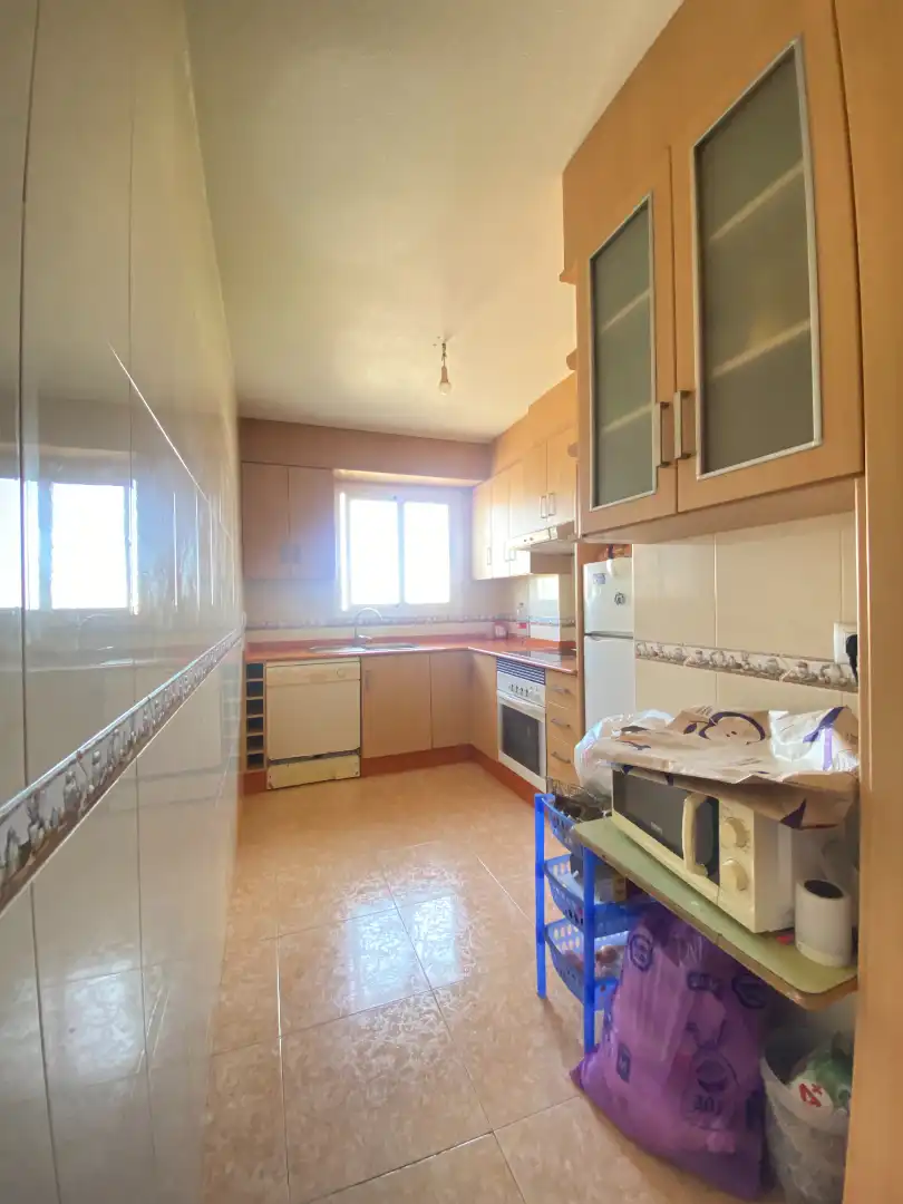 Cuina de Apartament en venda en Águilas amb Moblat, Forn i Rentadora