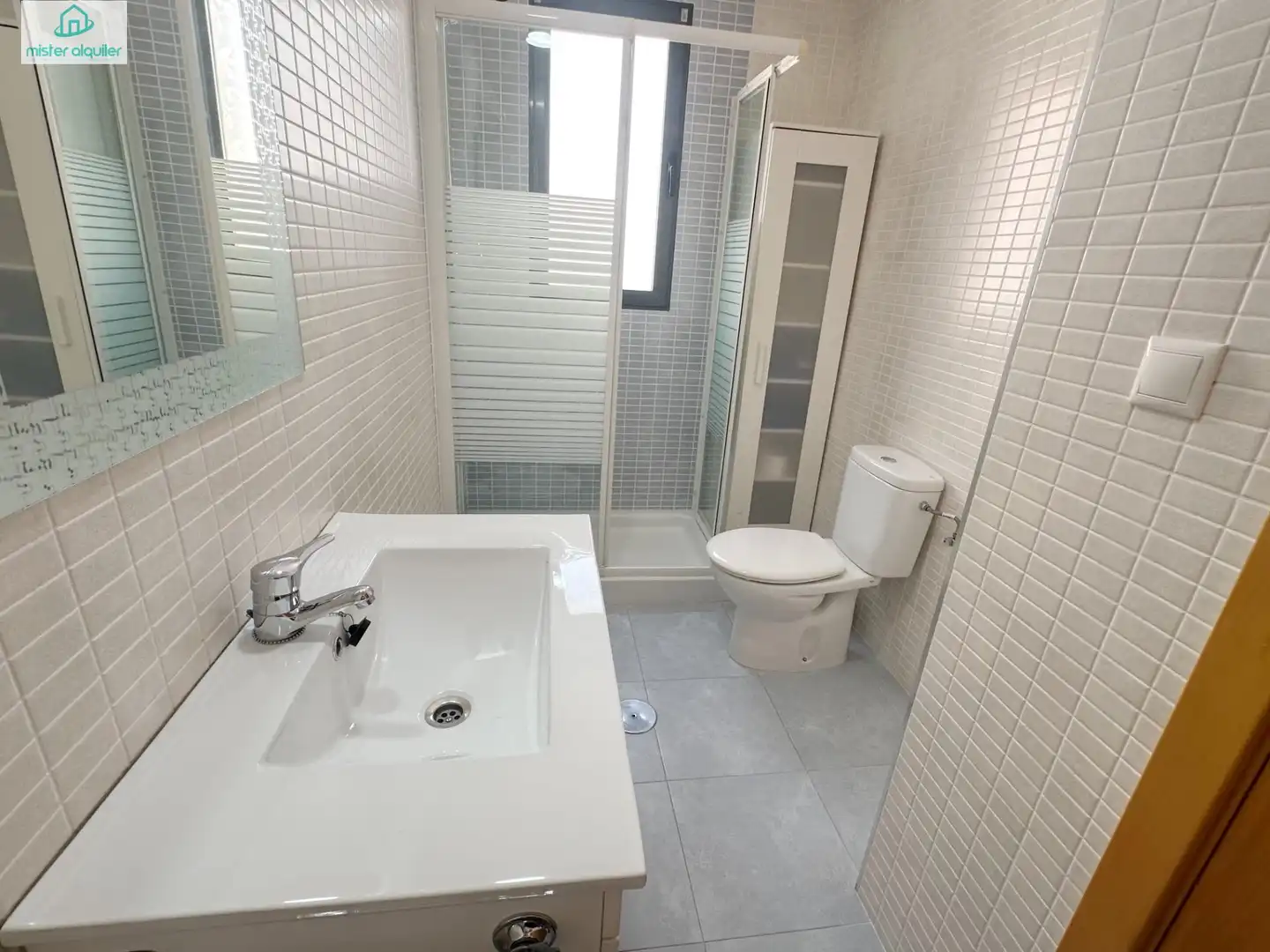 Bathroom of Apartments for rent in El Campello  with Air Conditioner, Heating and Private garden