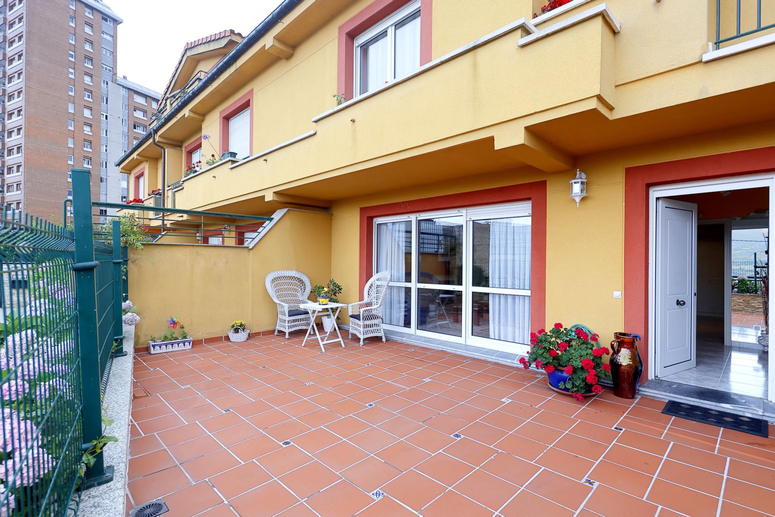 Garden of Single-family semi-detached for sale in Oviedo   with Heating, Private garden and Terrace