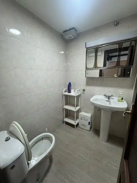 Badezimmer von Geschaftsraum zur Miete in Eixample 