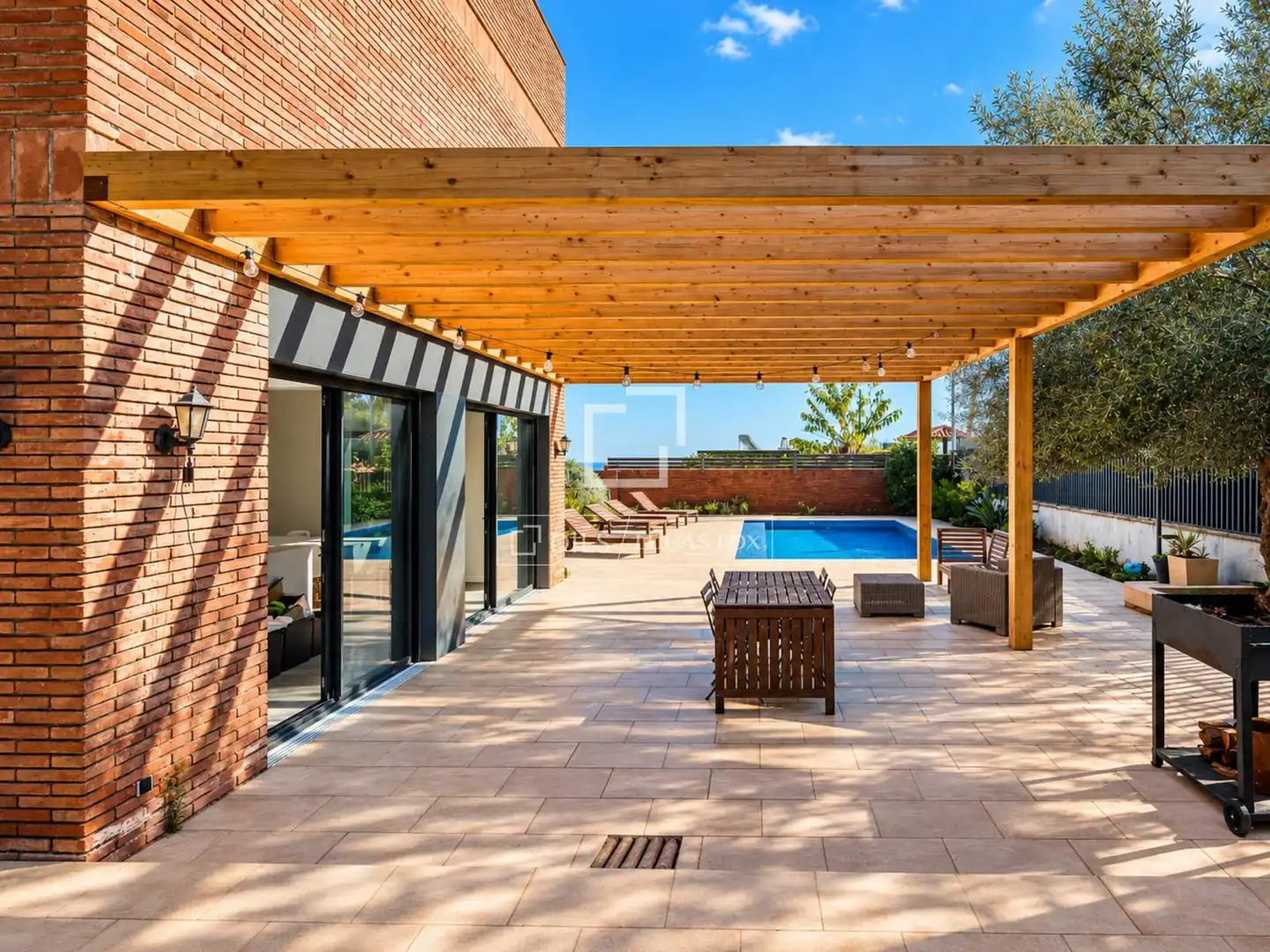 Terrassa de Casa o xalet en venda en Bruguers