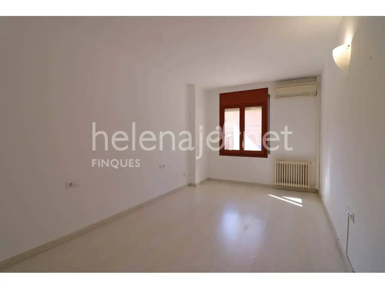Piso en venta en Sant Feliu de Guíxols con Aire acondicionado, Calefacción y Alarma