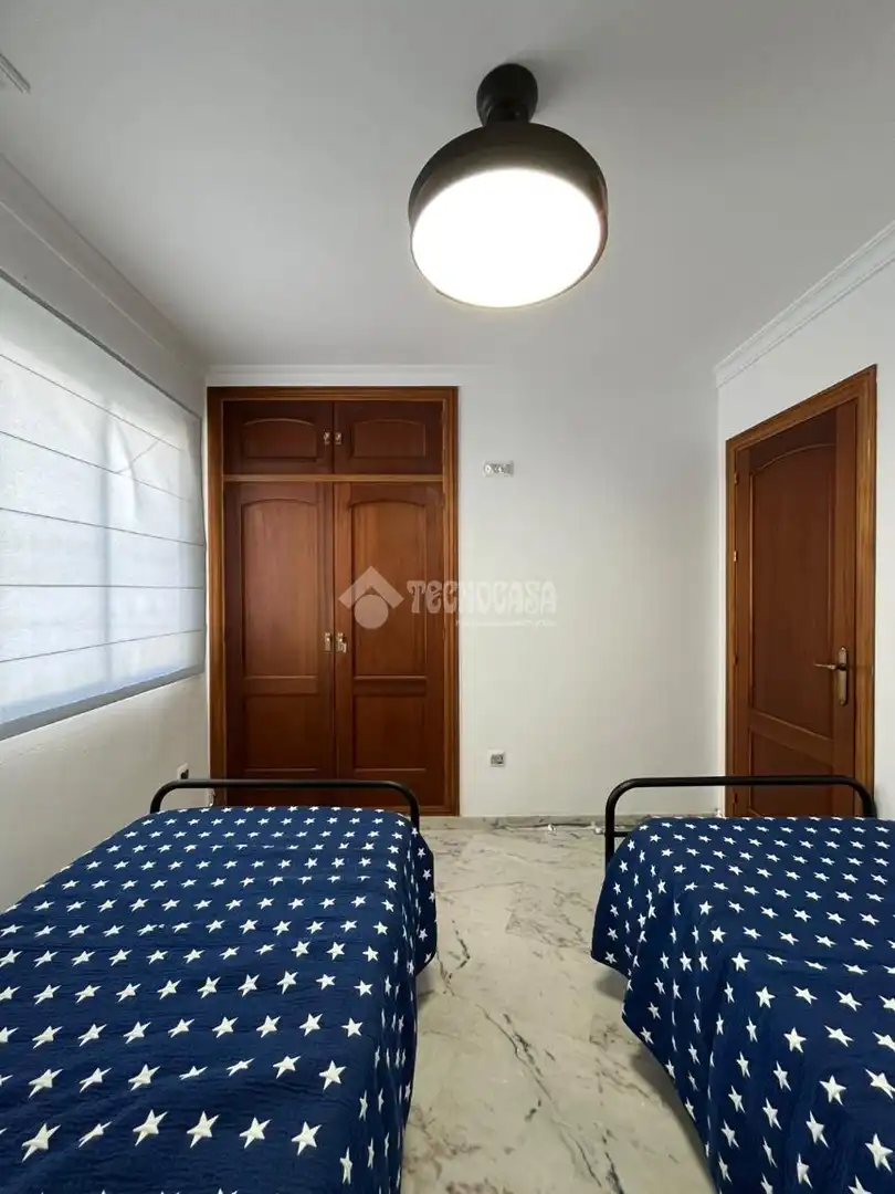 Habitación de Piso en venta en Carmona, Sevilla