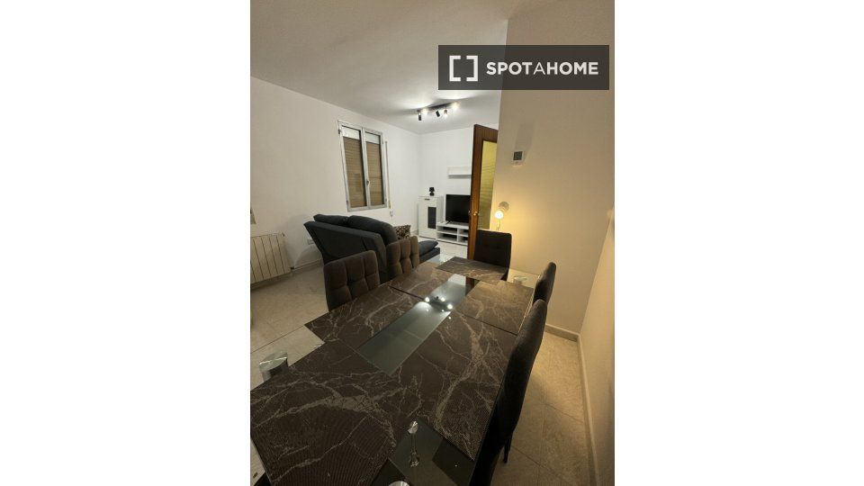 Exterior view of Flat to rent in  Madrid Capital  with Air Conditioner, Heating and Furnished