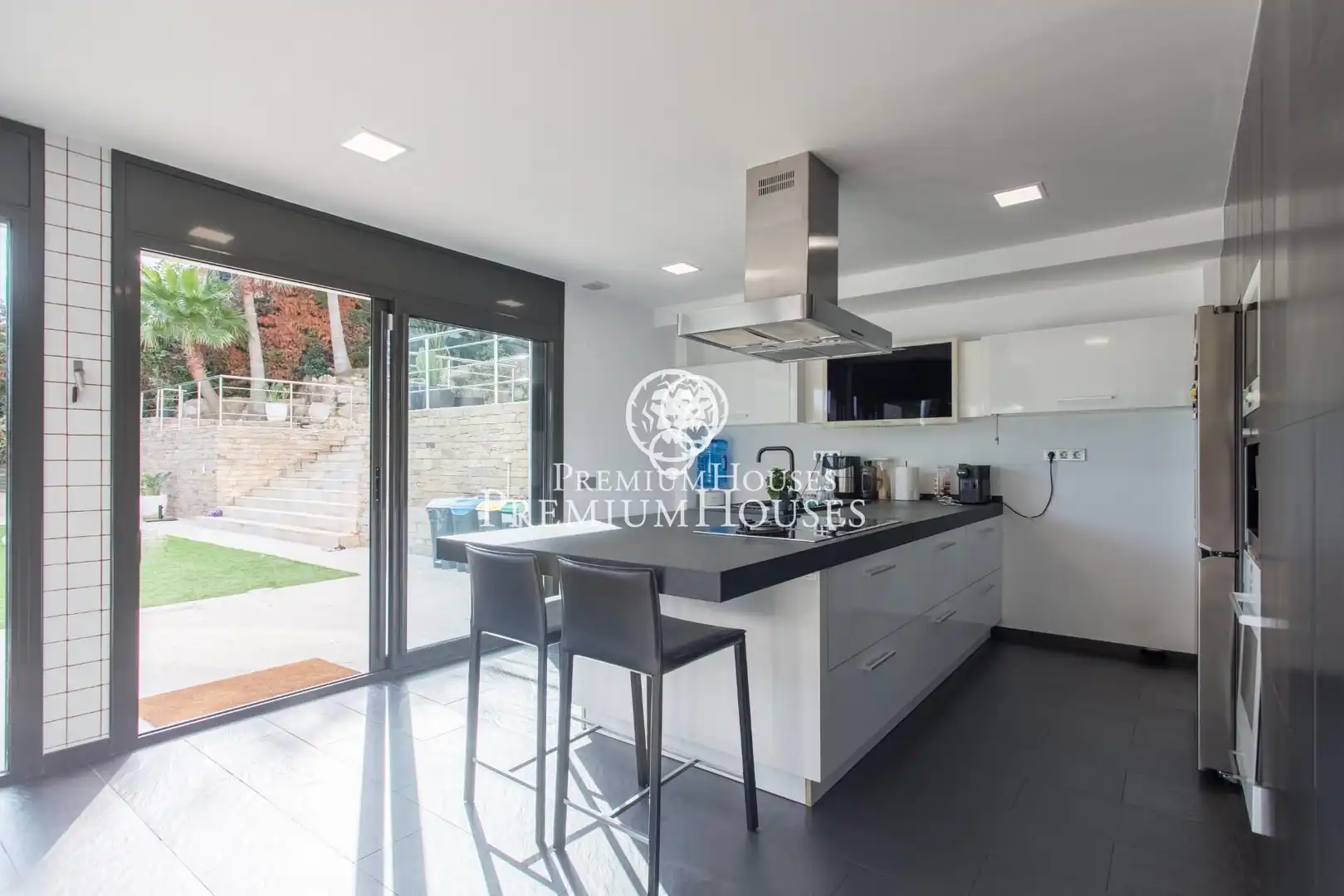 Kitchen of Houses for sale in Sant Andreu de Llavaneres  with Heating, Private garden and Parquet flooring