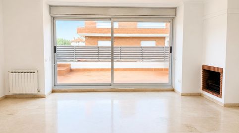 Foto 3 de Casa adosada de alquiler en Passatge del Garrofer, Mas Lluí, Sant Feliu de Llobregat