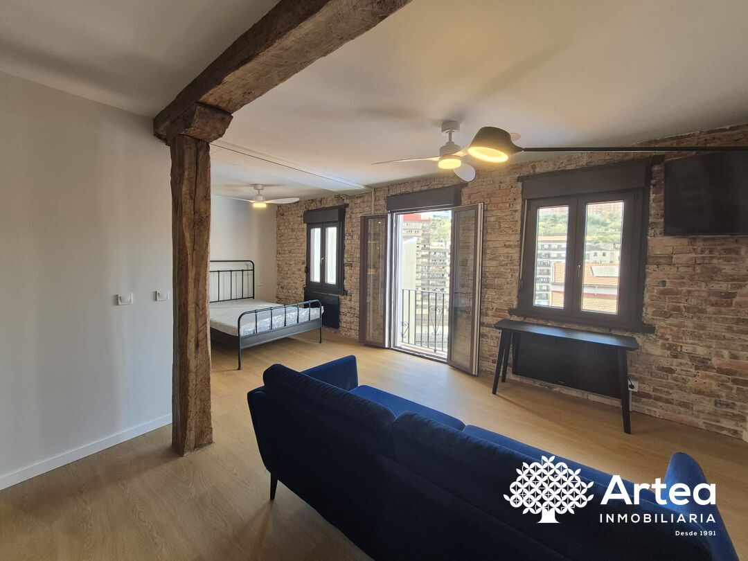 Bedroom of Flat for sale in Bilbao   with Heating and Balcony