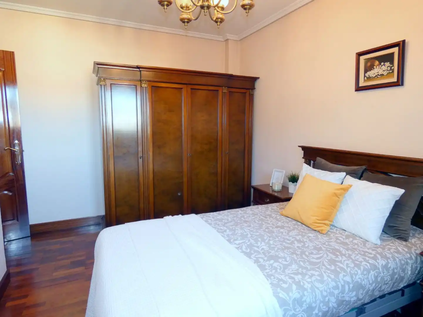Flat for sale in Karmelo Kalea, Santutxu - Basarrate