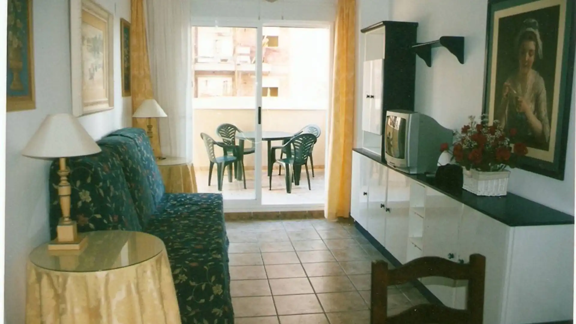 Sala de estar de Piso en venta en Moncofa con Terraza, Trastero y Piscina comunitaria