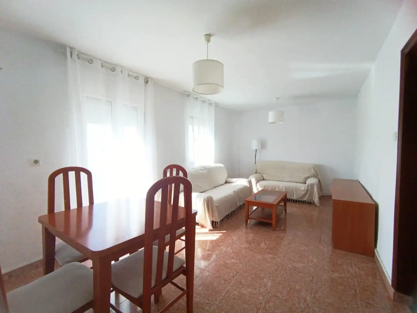 Sala d'estar de Pis en venda en San Fernando amb Aire condicionat i Balcó