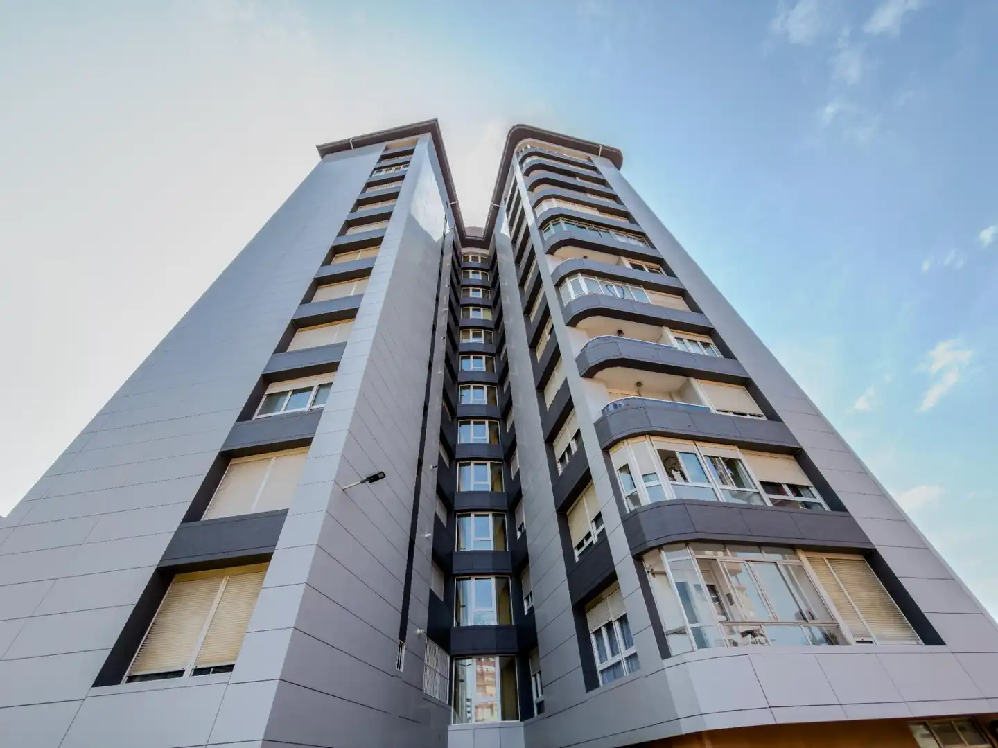 Vista exterior de Piso en venta en Santander con Calefacción y Balcón