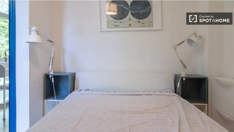 Habitación de Apartamento para compartir en Madrid con Aire acondicionado, Calefacción y Terraza