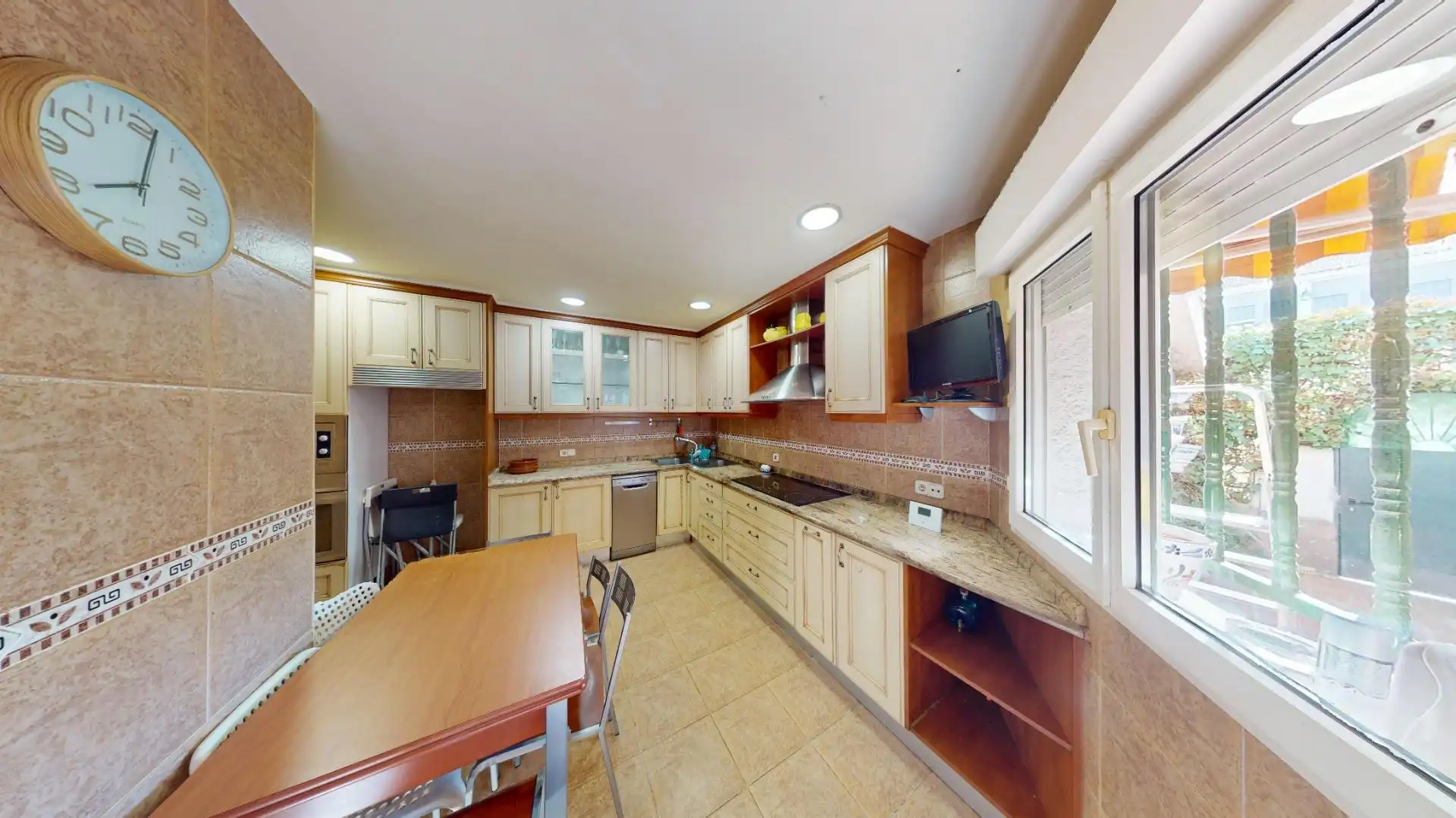 Cocina de Casa adosada en venta en El Molar (Madrid) con Calefacción, Jardín privado y Terraza