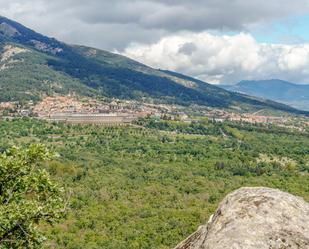 Vista exterior de Pis en venda en El Escorial amb Terrassa i Balcó