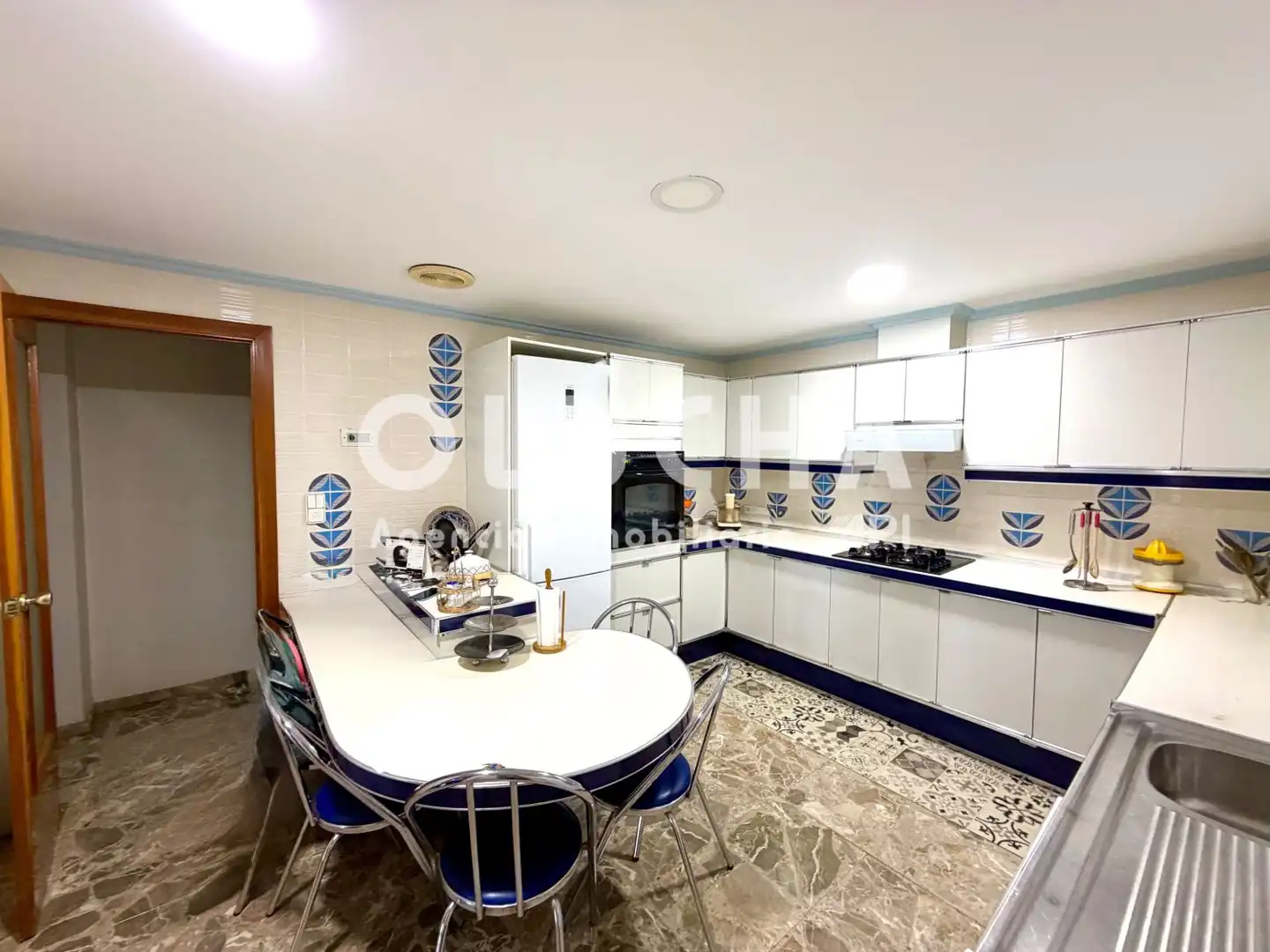 Flat with terrace for sale in Onda