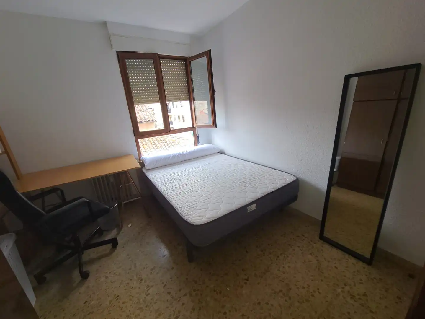 Wohnung zur Miete in Calle Rúa Oscura, Centro