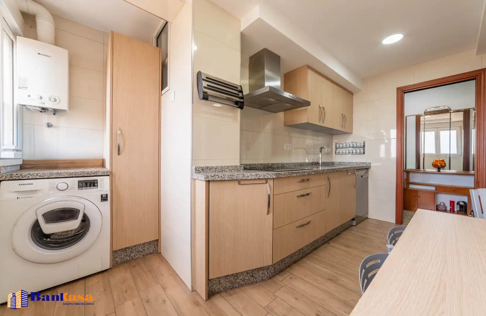 Küche von Wohnung zum Verkauf in Málaga mit Möbliert, Ofen und Waschmaschine