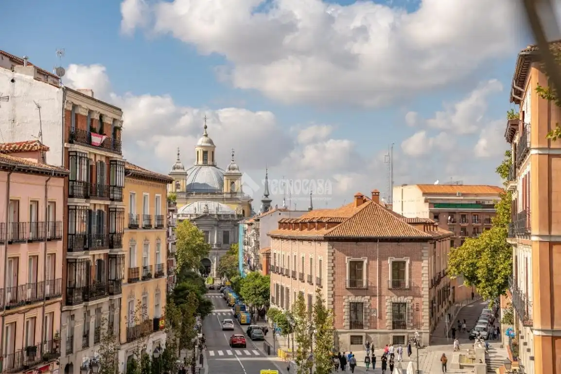 Appartamento con ascensore in vendita a Centro