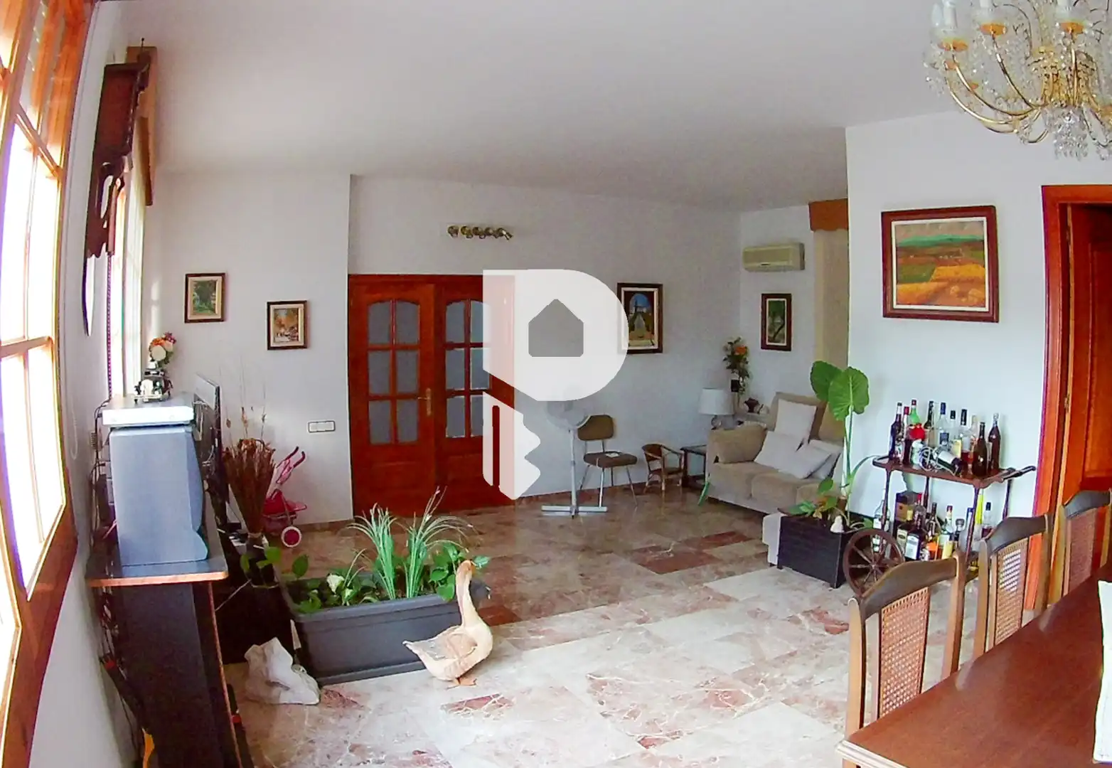 Sala de estar de Casa o chalet en venta en Sant Just Desvern con Aire acondicionado, Calefacción y Jardín privado