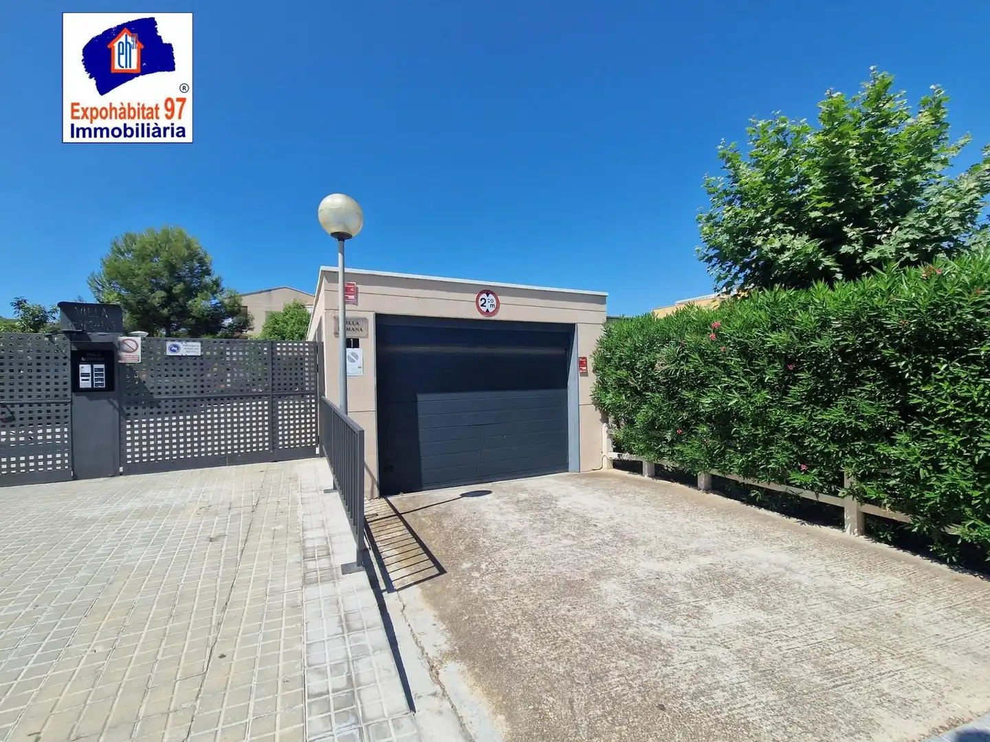 Aparcament de Apartament en venda en Salou amb Aire condicionat, Calefacció i Jardí privat