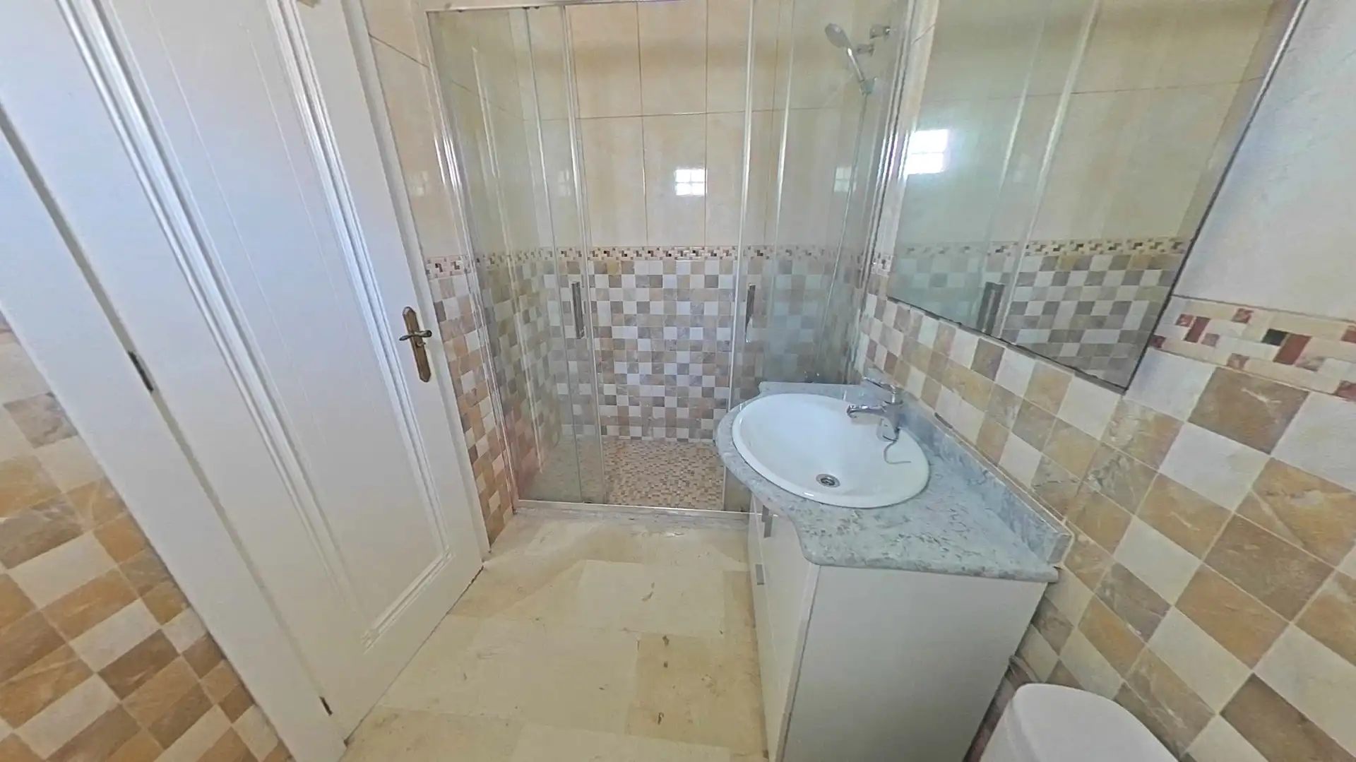 Bany de Casa adosada en venda en Orihuela amb Jardí privat, Traster i Balcó