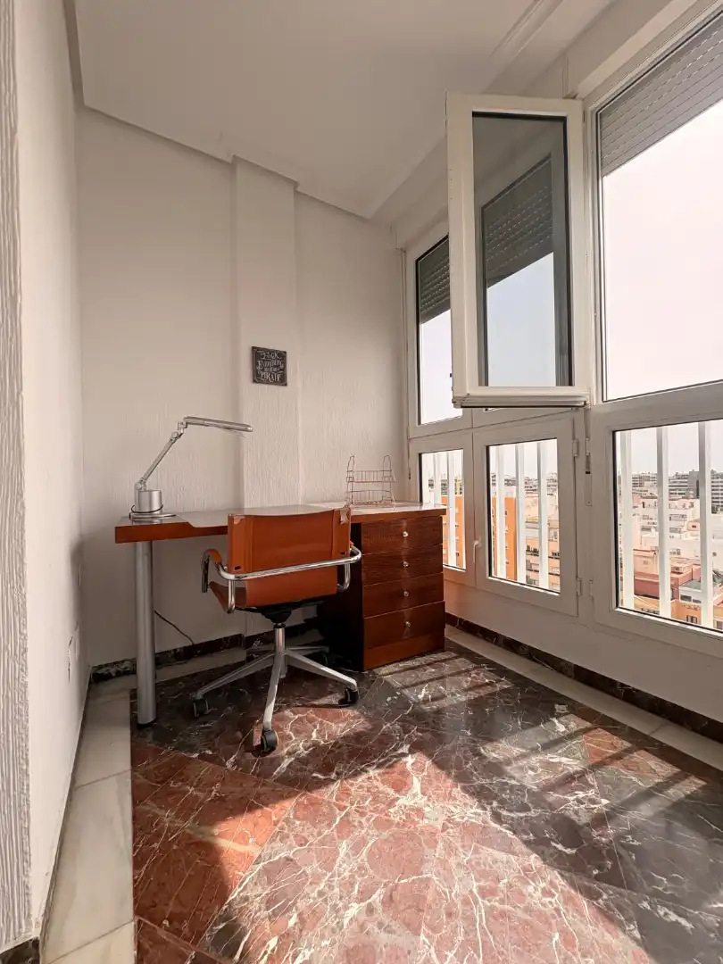 Flat for rent in Parque de Nicolás Salmerón, 11, Centro
