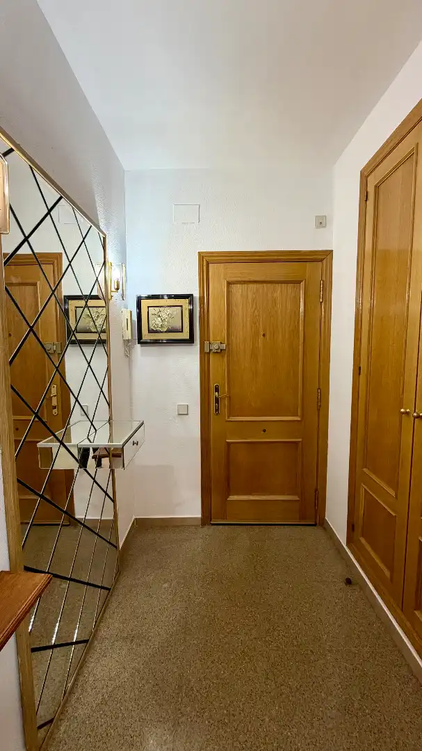 Wohnung zum Verkauf in Figueres mit Klimaanlage, Heizung und Möbliert