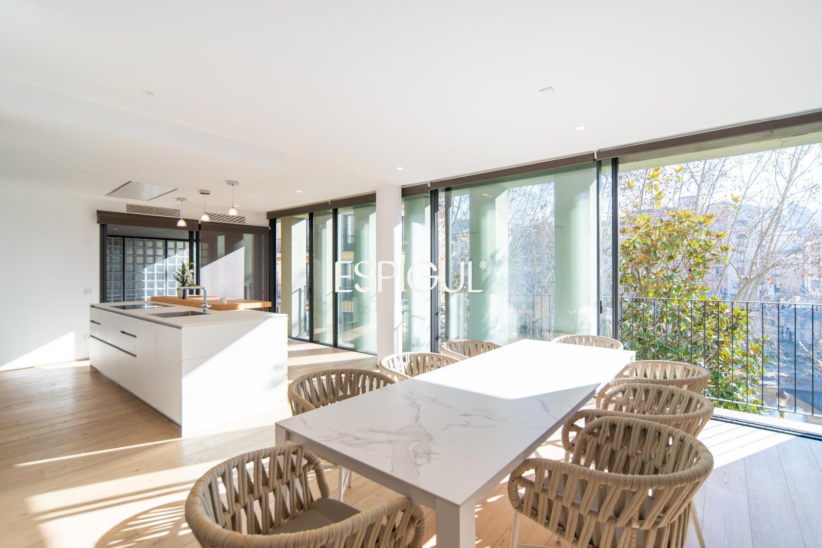 Terrassa de Pis en venda en Girona Capital amb Aire condicionat, Calefacció i Parquet