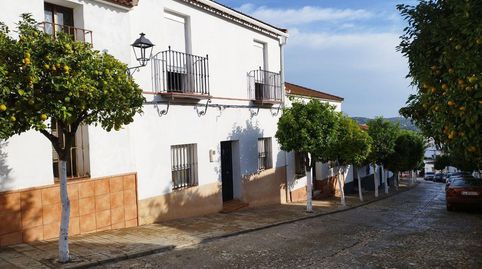 Foto 2 de Casa adosada en venta en Almadén de la Plata, Sevilla