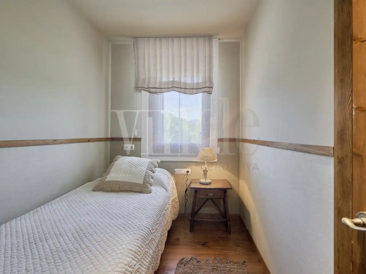 Duplexes for sale in Das