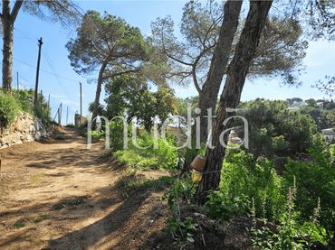 Terrain résidentiel à vendre à Joan Maragall i Gorina