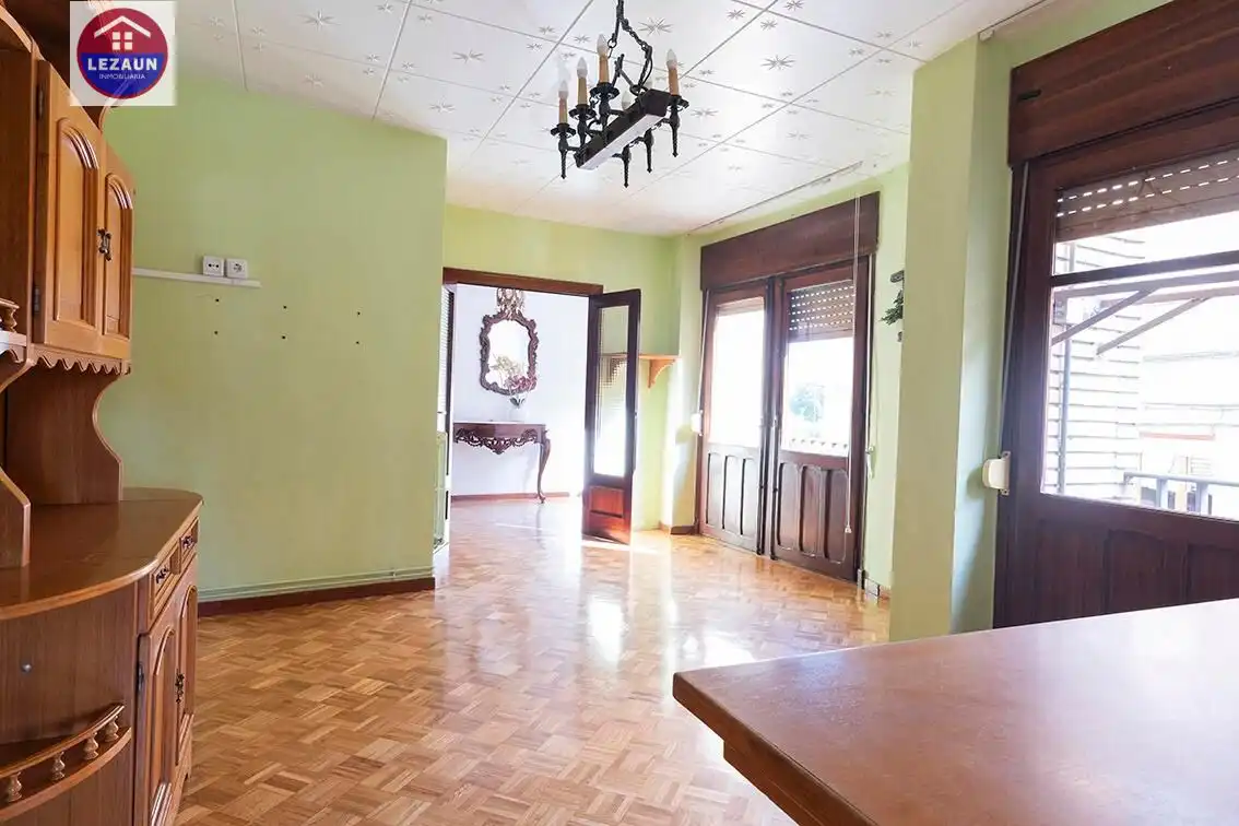 Flat for sale in Funes  with Parquet flooring, Terrace and Storage room