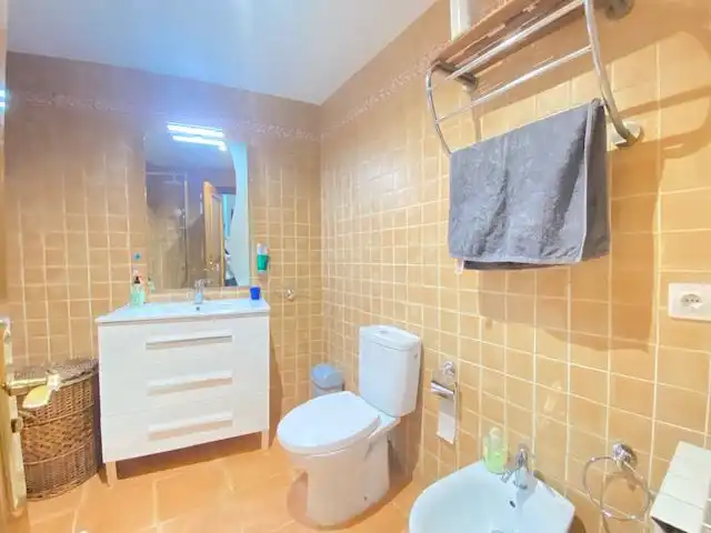 Baño de Piso en venta en Badajoz con Calefacción, Trastero y Amueblado