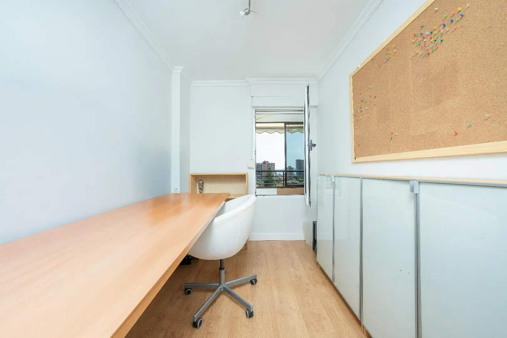 Habitación de Apartamento en venta en Alicante / Alacant con Piscina comunitaria