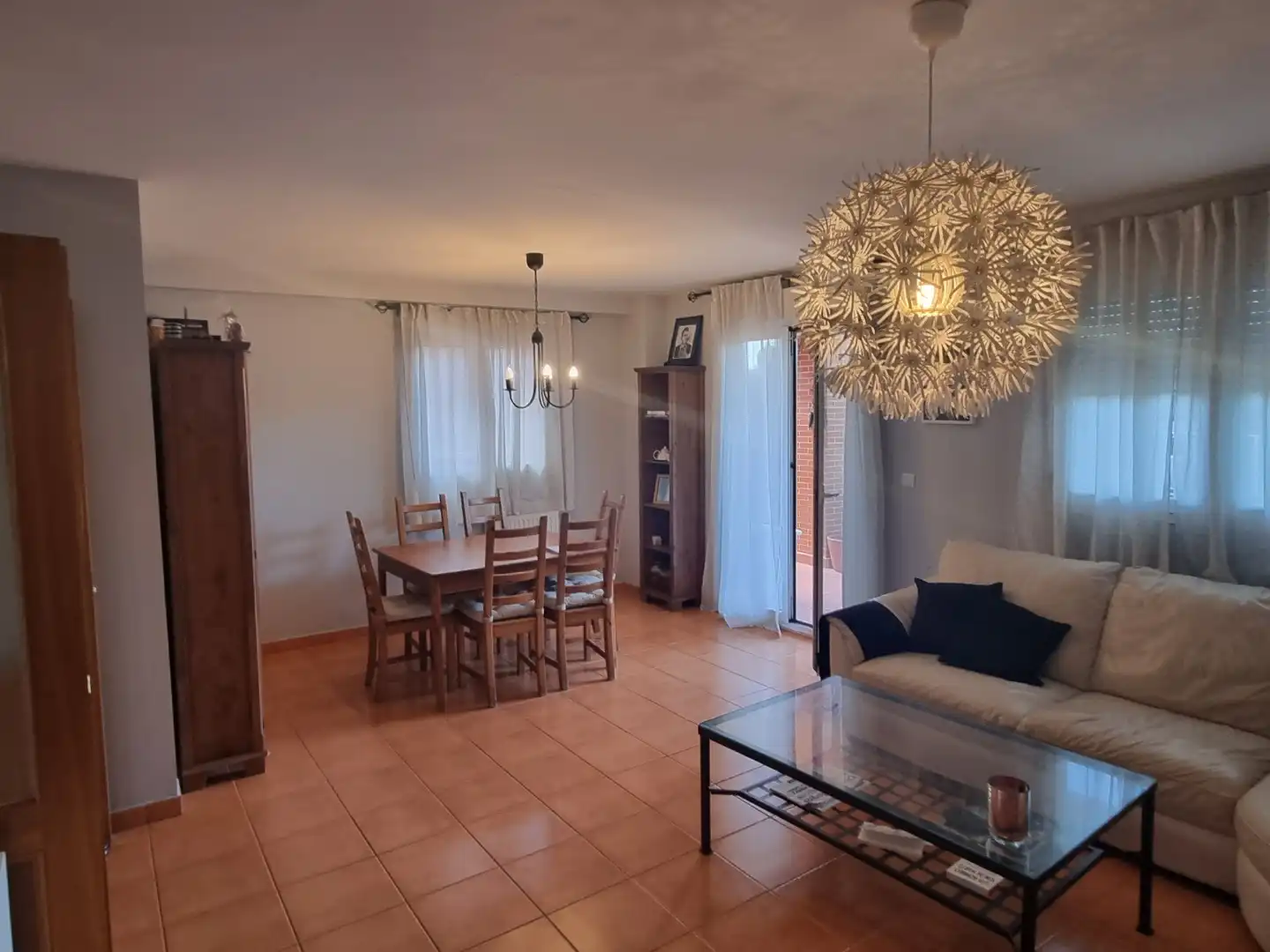 Sala d'estar de Casa adosada en venda en Castrillo del Val amb Calefacció, Jardí privat i Terrassa