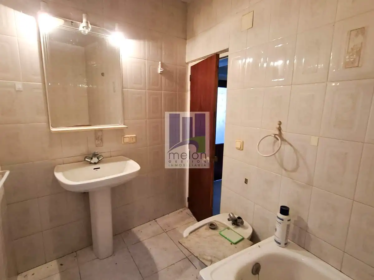 Bany de Casa o xalet en venda en Sasamón